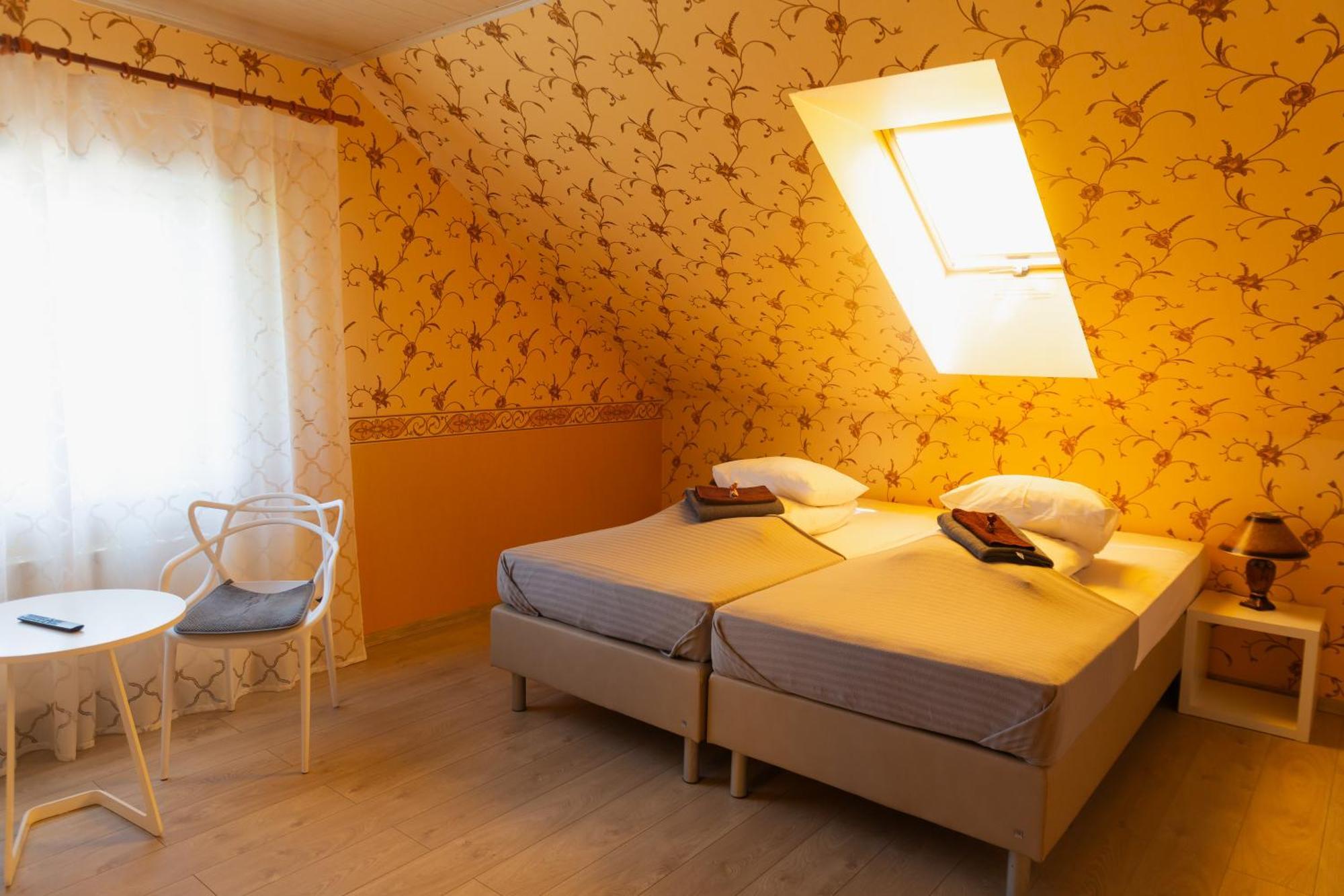 Konrad Family Guesthouse Κουρεσάαρε Εξωτερικό φωτογραφία