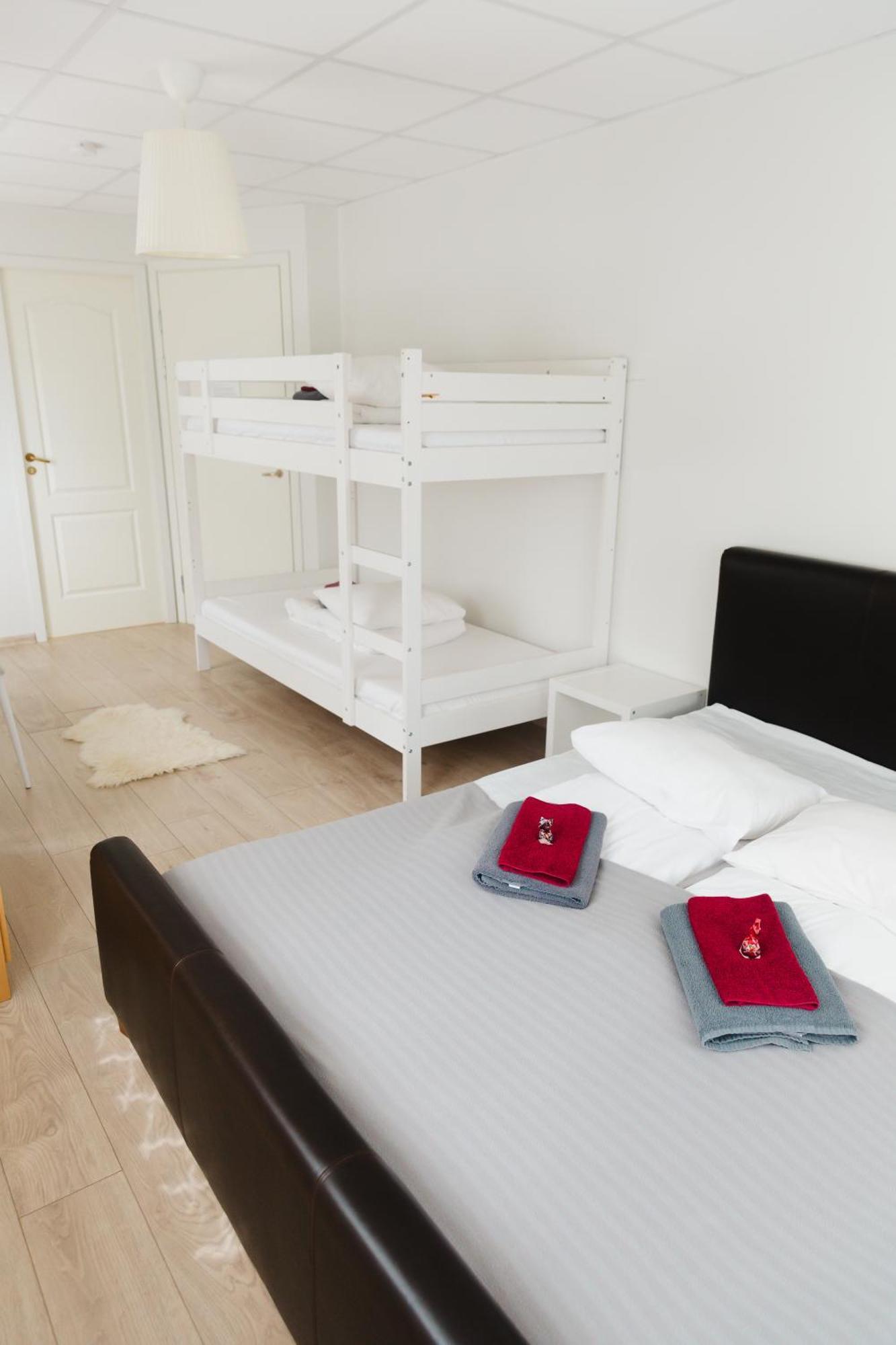 Konrad Family Guesthouse Κουρεσάαρε Εξωτερικό φωτογραφία