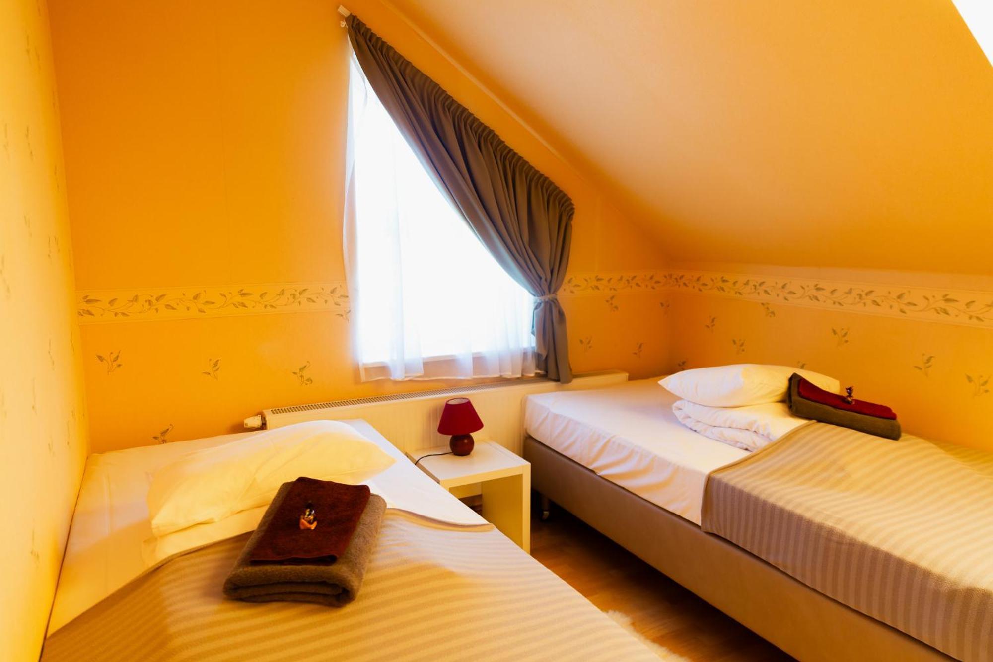 Konrad Family Guesthouse Κουρεσάαρε Εξωτερικό φωτογραφία